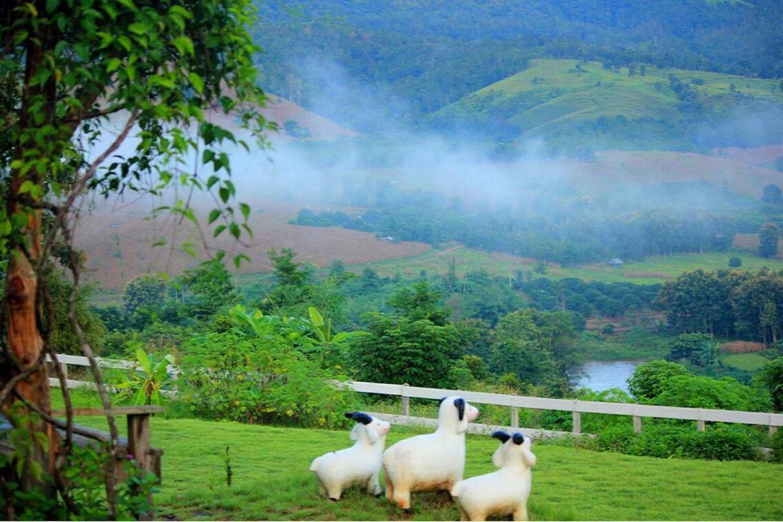 มนต์เมืองแจ่ม Hotel Mae Chaem Bagian luar foto